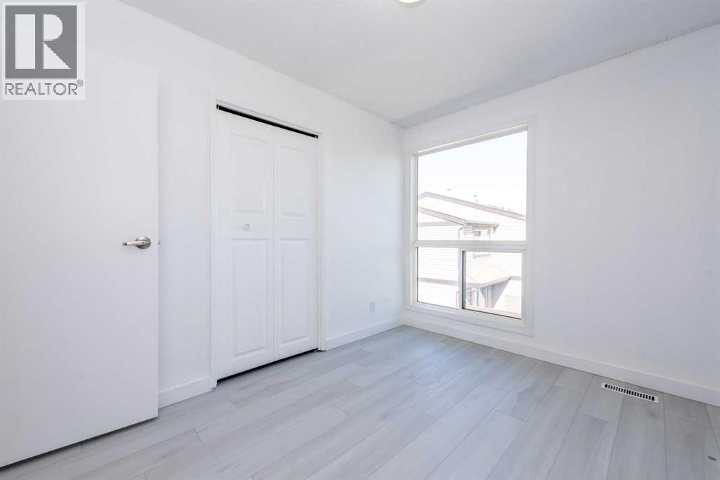 #34 3029 Rundleson Road NE - 21