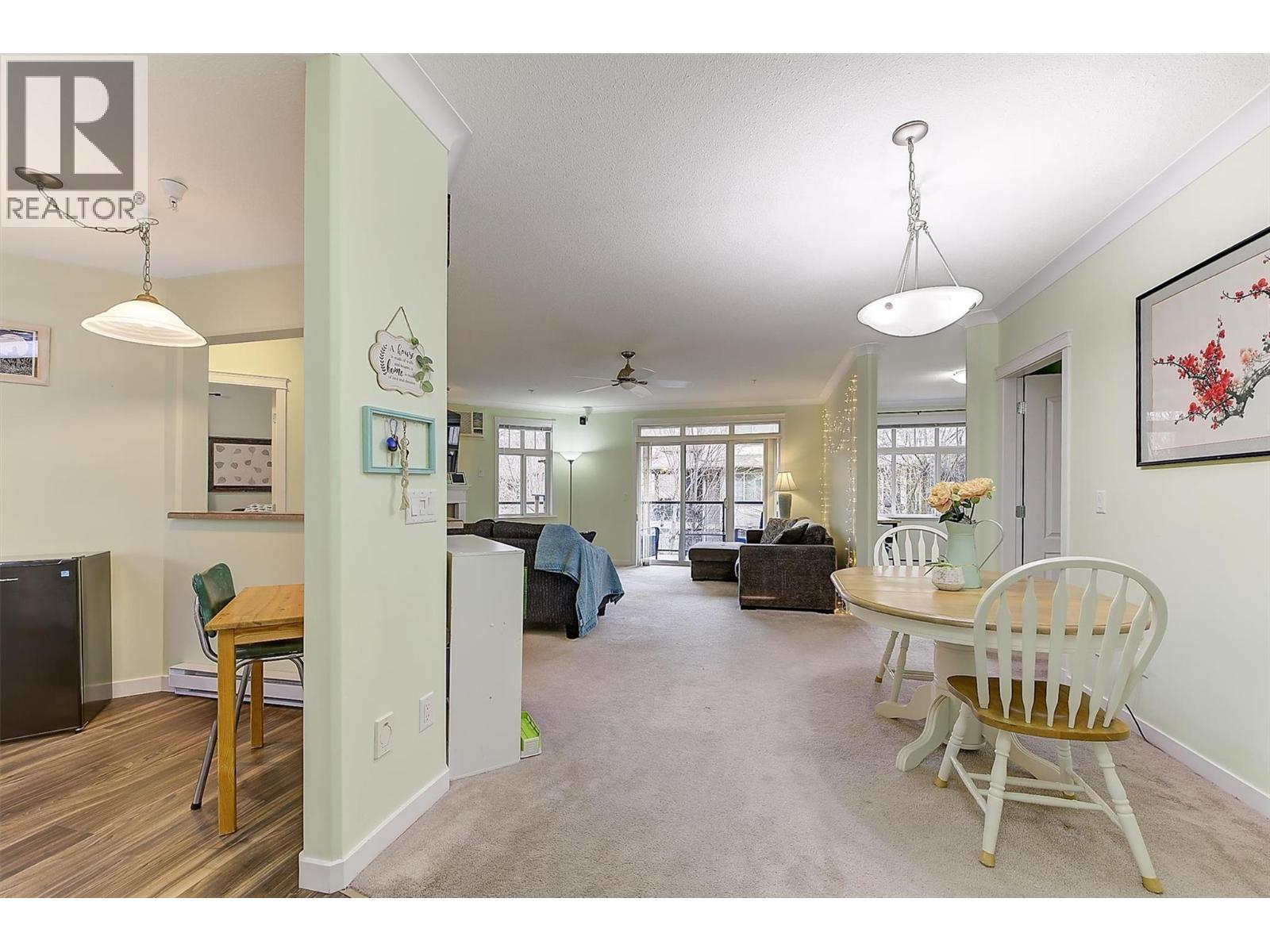 #206 307 Whitman Road - 8