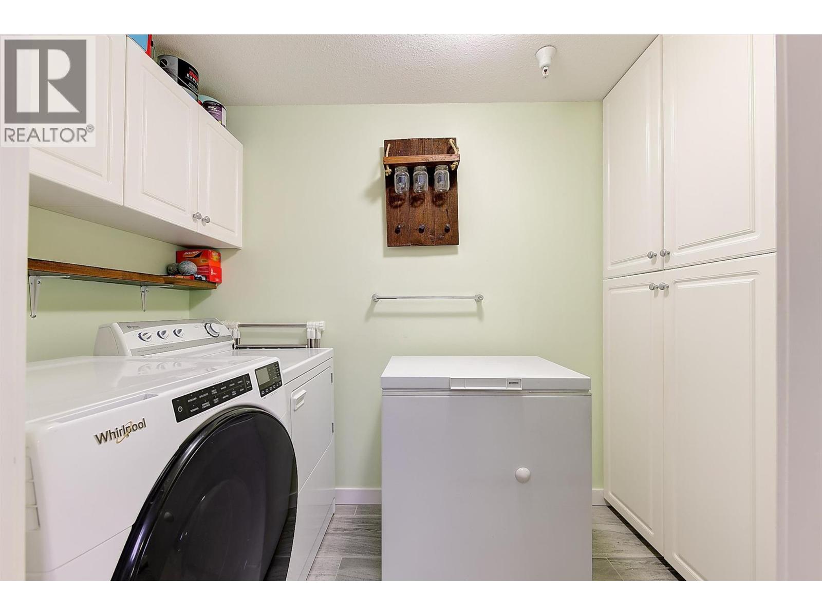 #206 307 Whitman Road - 18