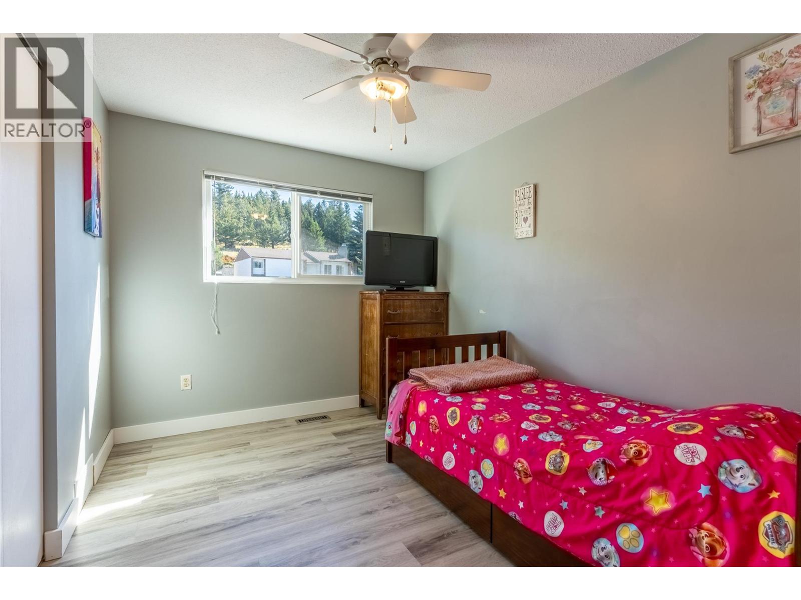 8 Breccia Drive, Logan Lake