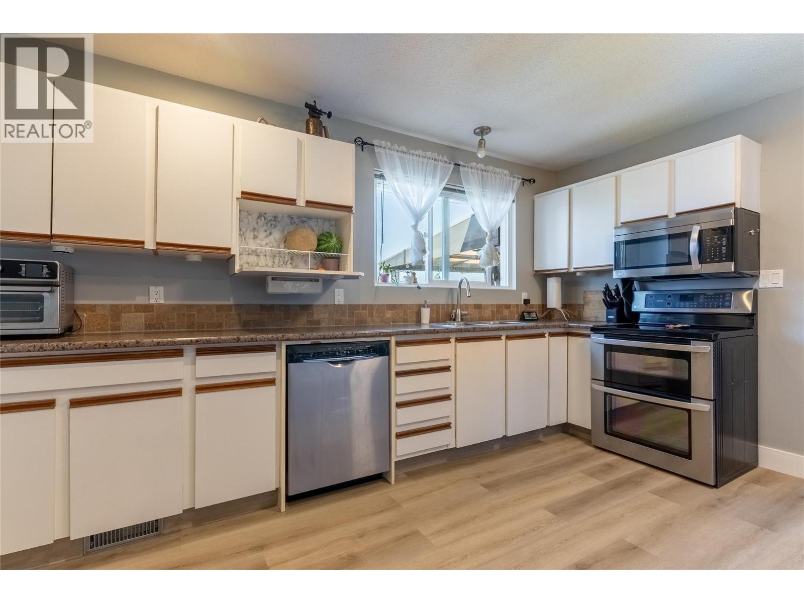 8 Breccia Drive - 5