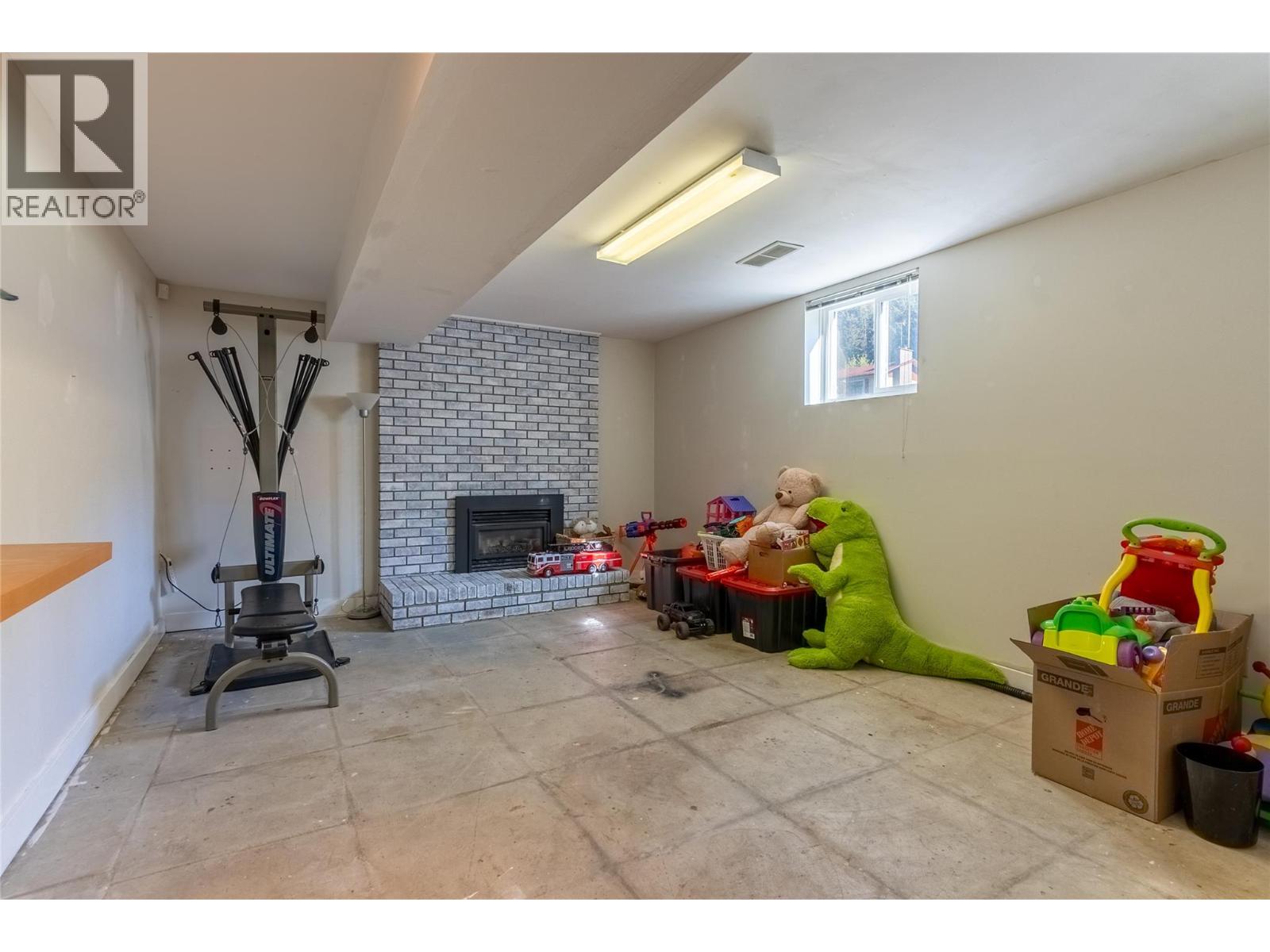 8 Breccia Drive - 21
