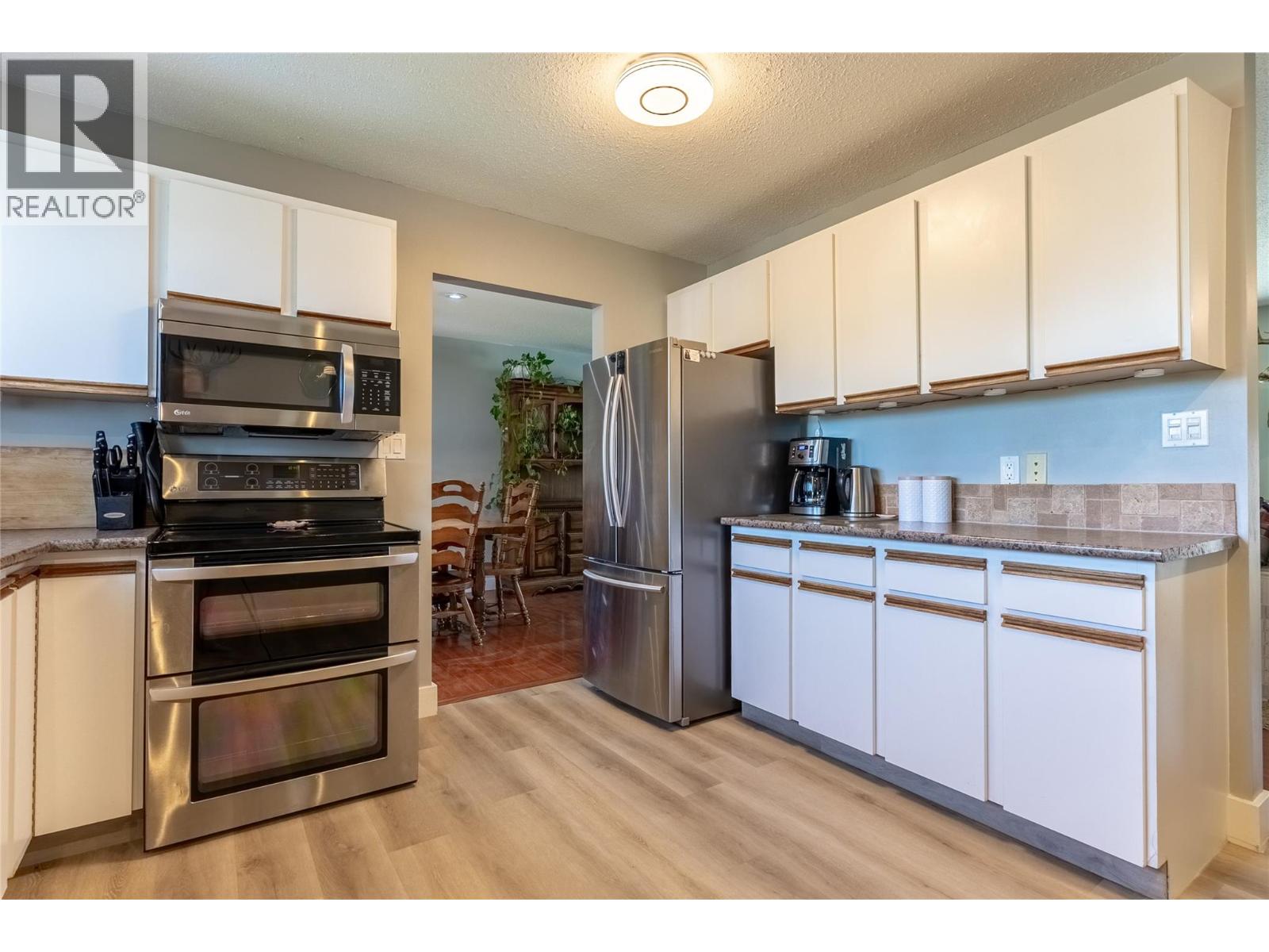 8 Breccia Drive, Logan Lake