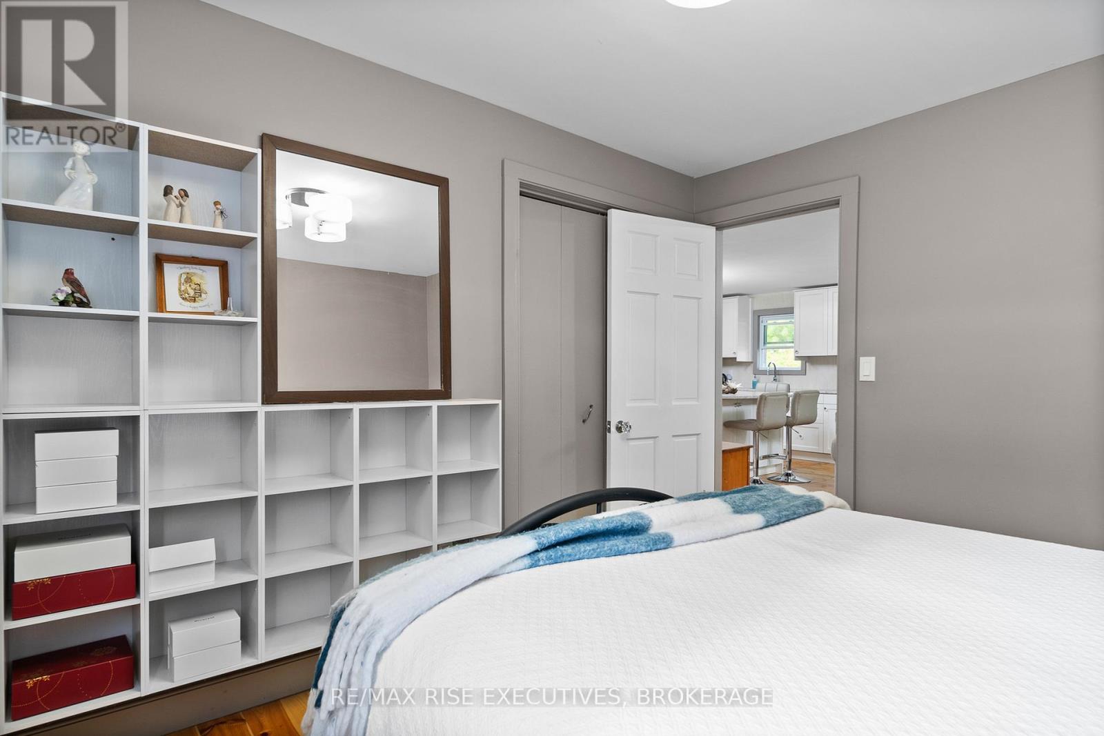 1017 WOODS LANE - 20