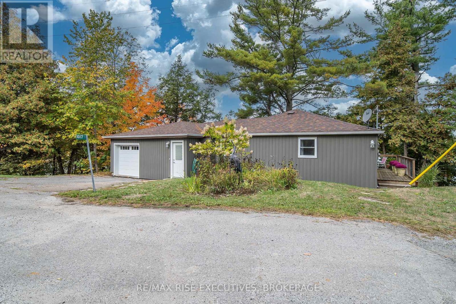 1017 WOODS LANE - 4