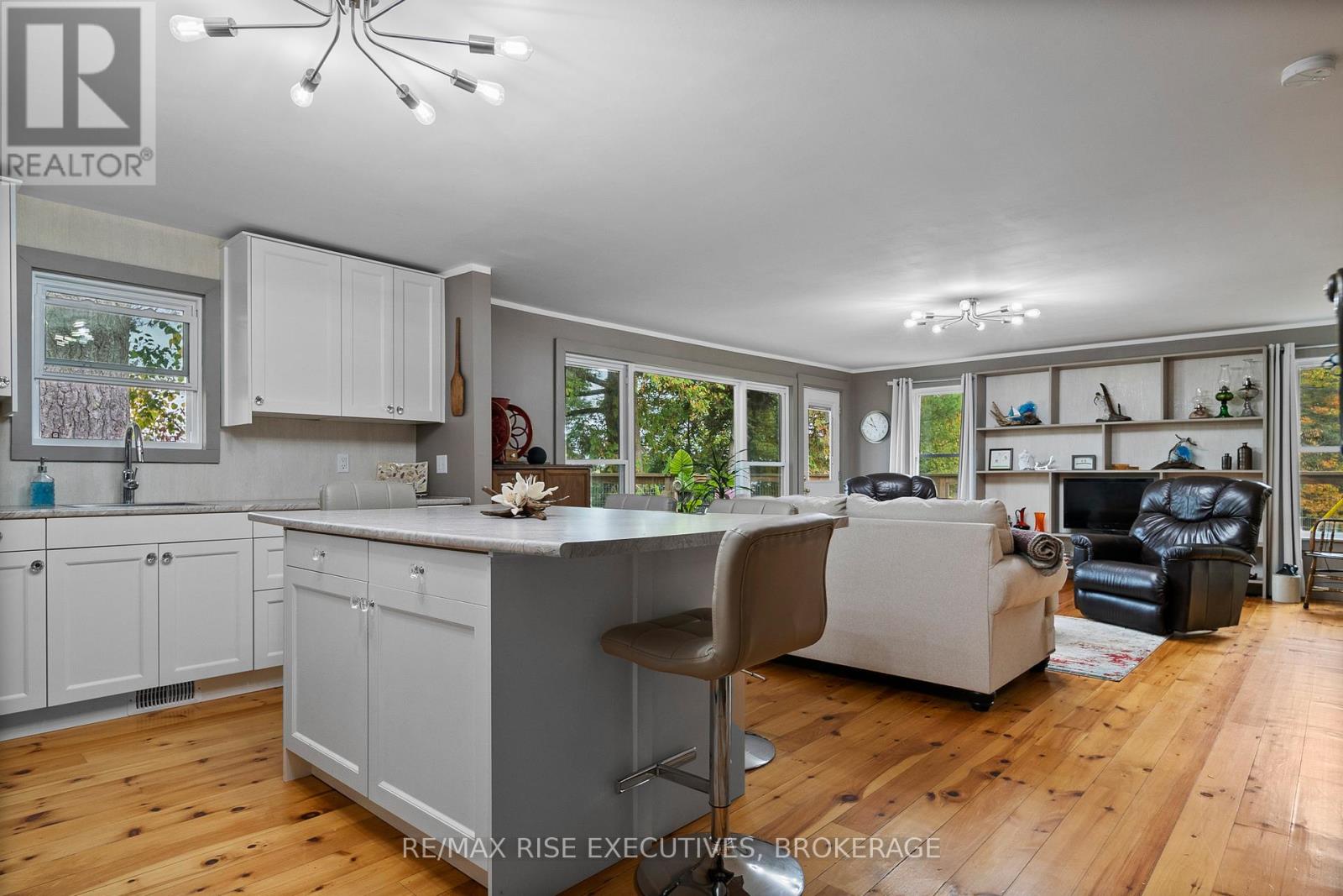 1017 WOODS LANE - 7