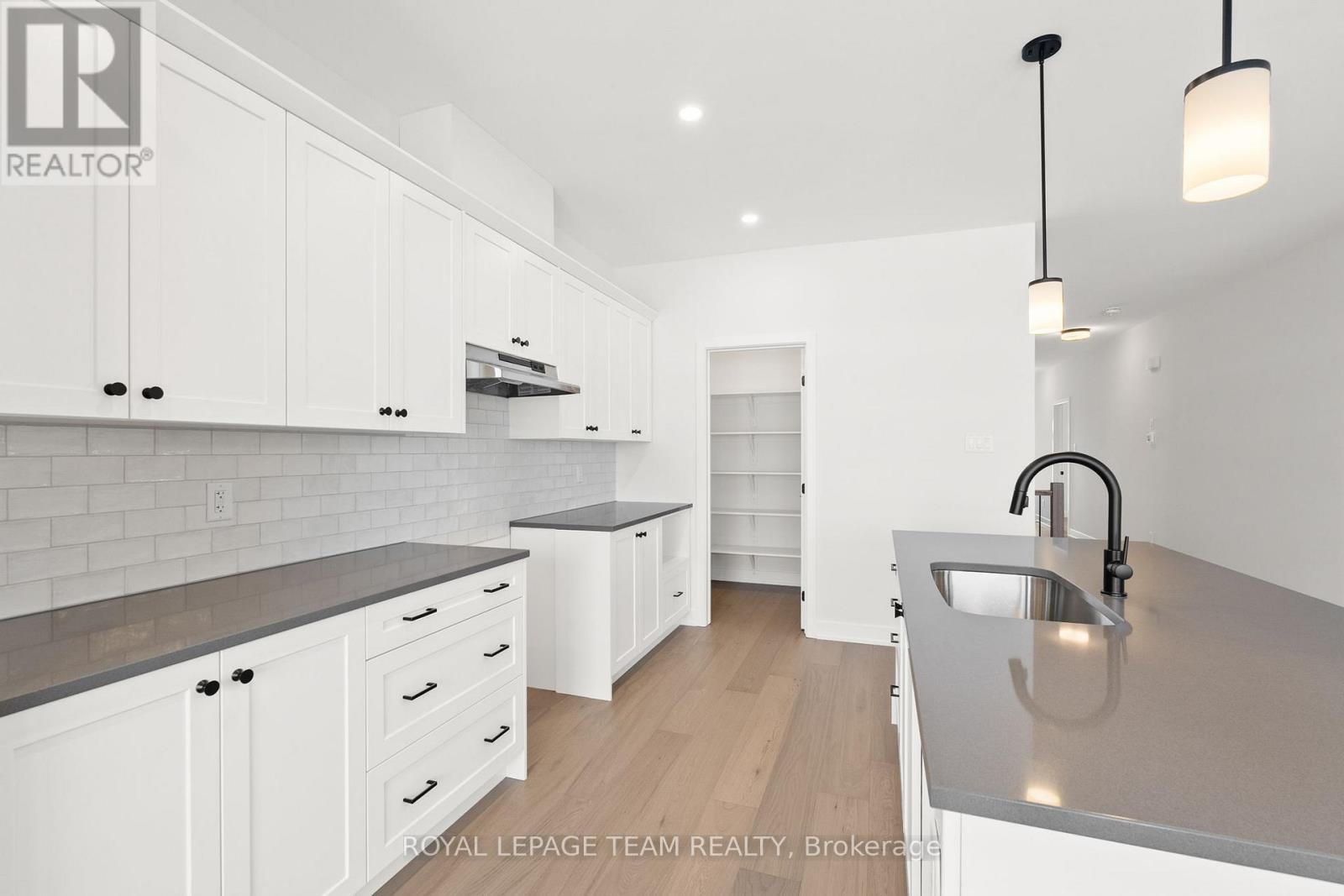 1057 MOORE STREET - 24