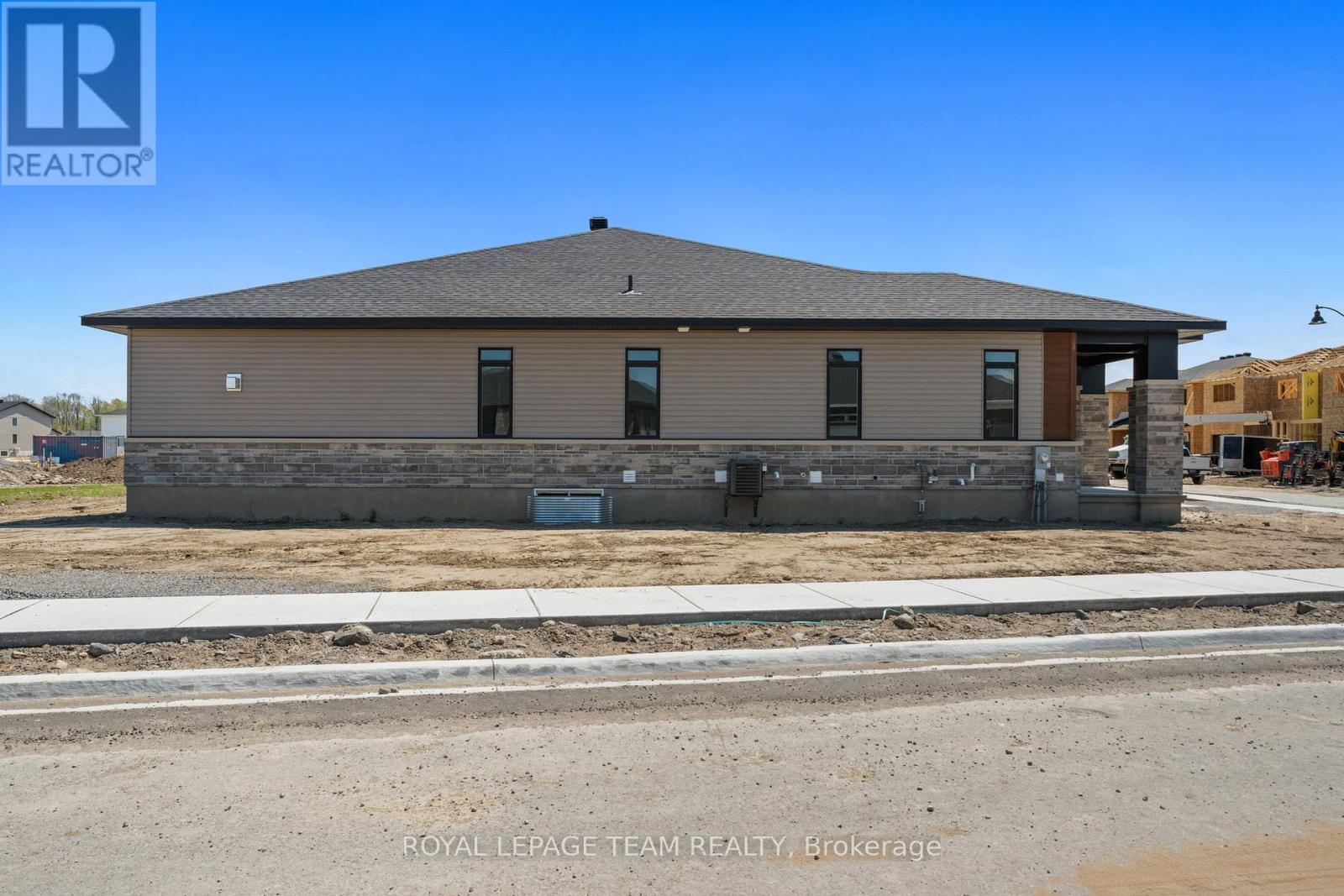 1057 MOORE STREET - 33