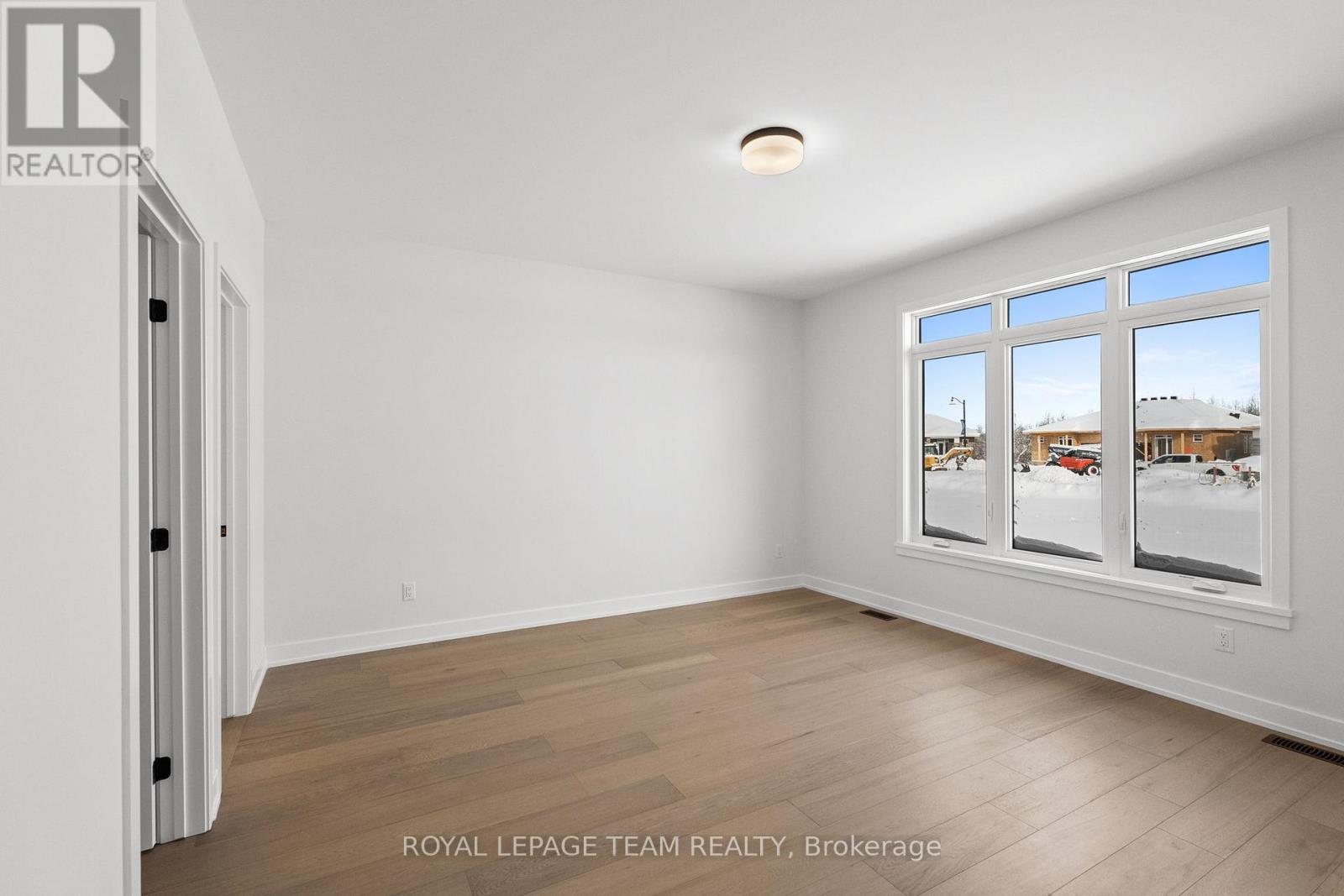 1051 MOORE STREET - 24