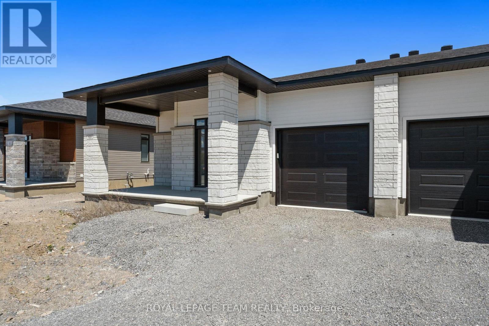 1051 MOORE STREET - Image 3