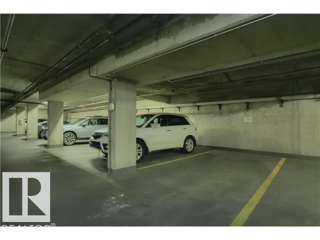 #1201 10504 99 AV NW - 40