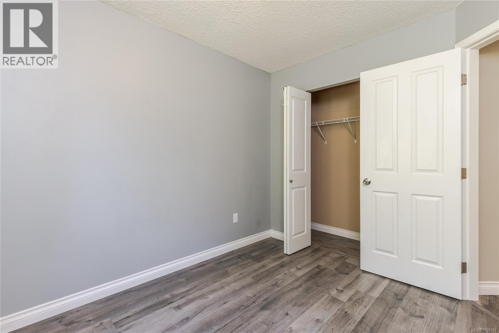 293 Applegreen Ave - 15