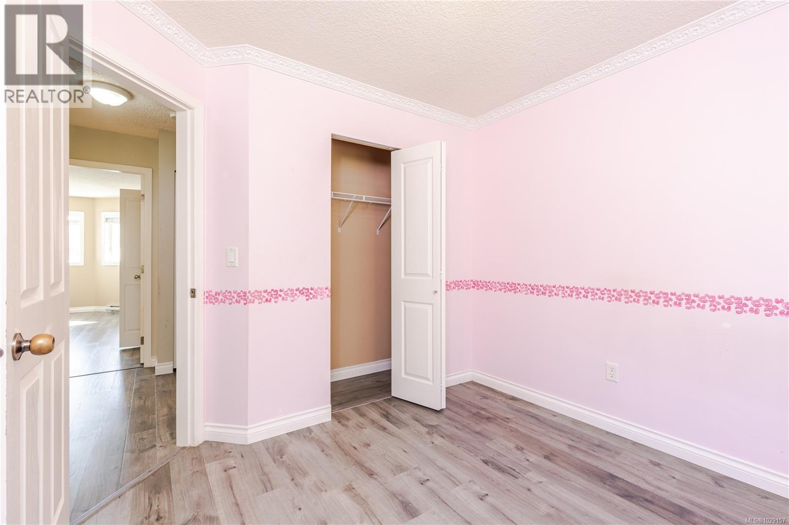 293 Applegreen Ave - 17