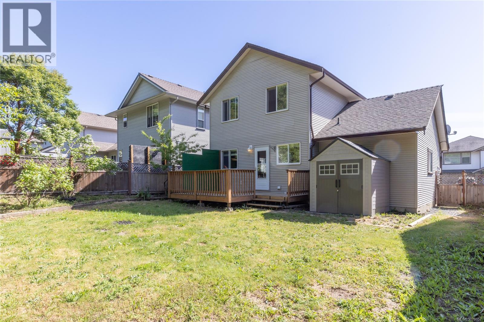 293 Applegreen Ave - 28