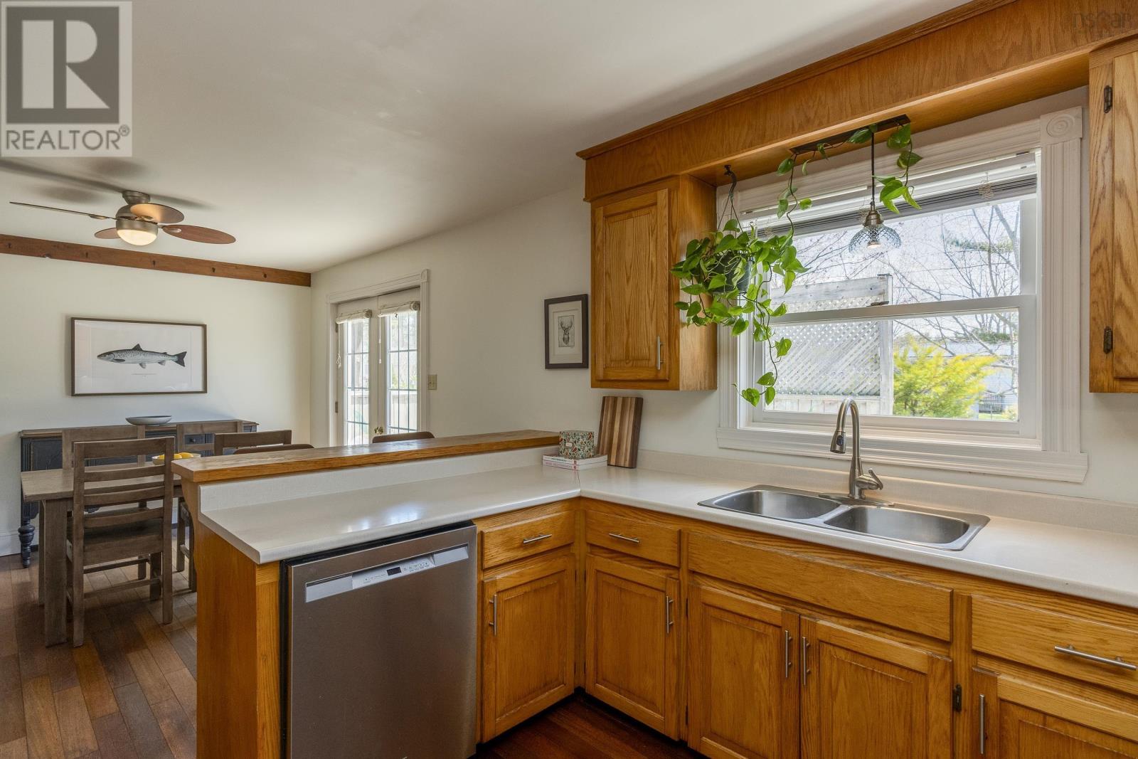 Property 38 of 48 of 3164 Cornwallis Crescent