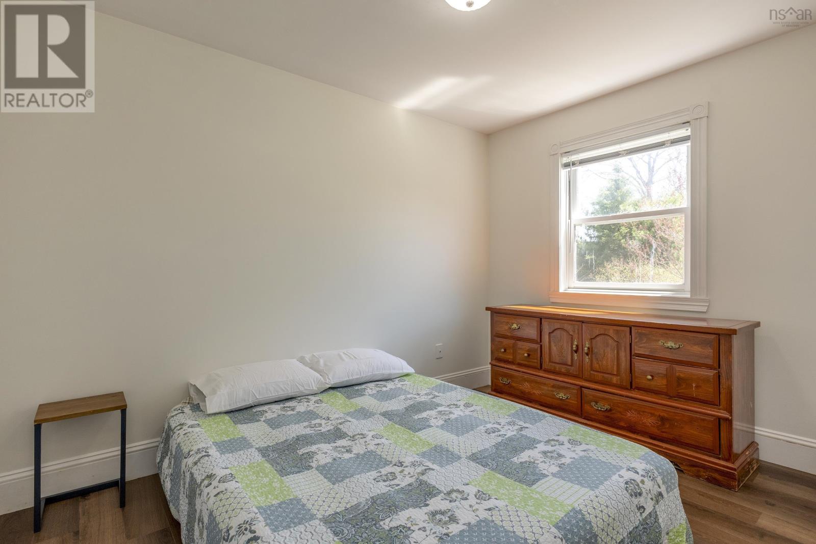 Property 42 of 48 of 3164 Cornwallis Crescent