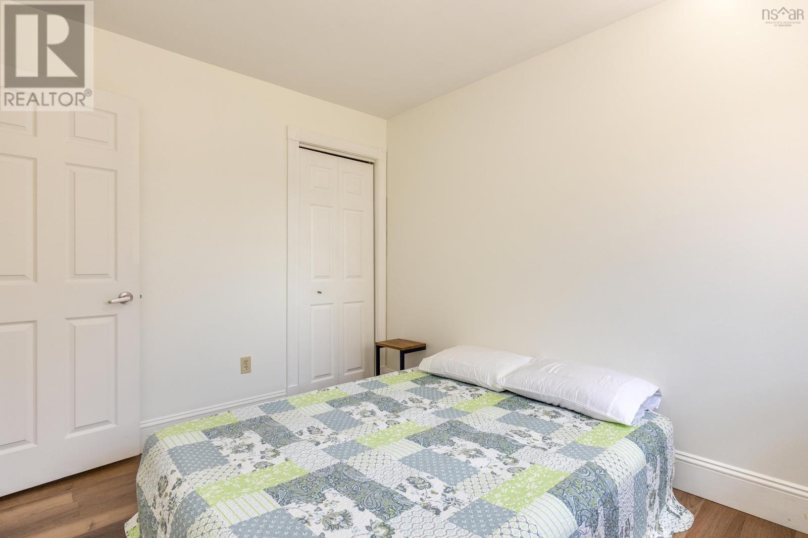Property 26 of 48 of 3164 Cornwallis Crescent