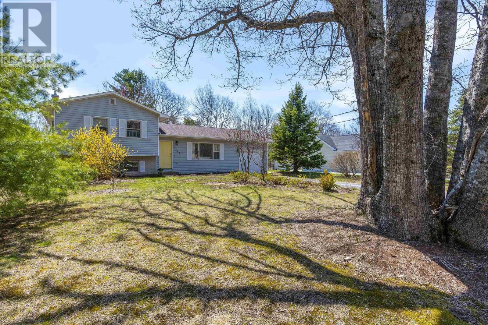 Property 17 of 48 of 3164 Cornwallis Crescent