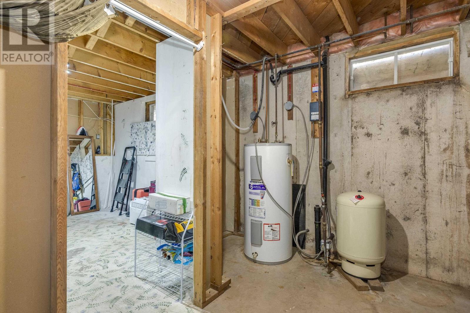 Property 35 of 48 of 3164 Cornwallis Crescent