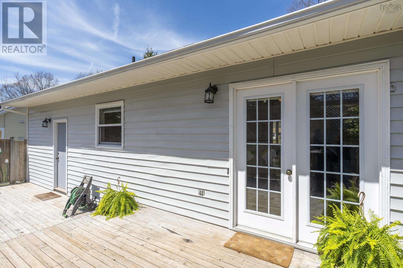 Property 48 of 48 of 3164 Cornwallis Crescent