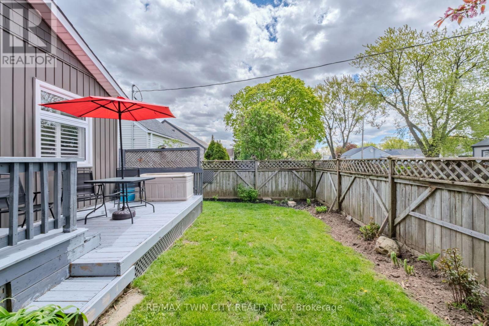 36 CRANDELL AVENUE - 36