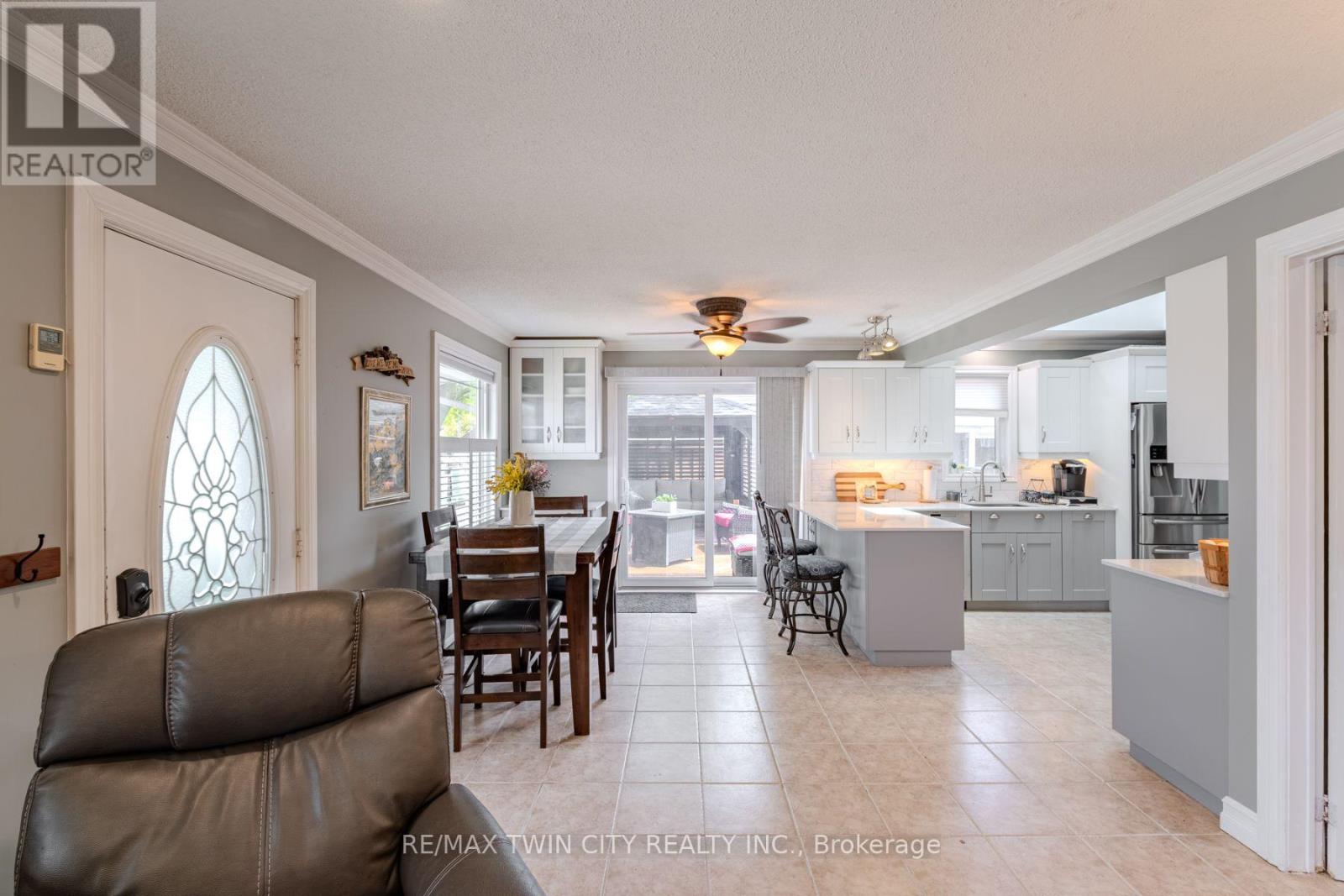 36 CRANDELL AVENUE - 7