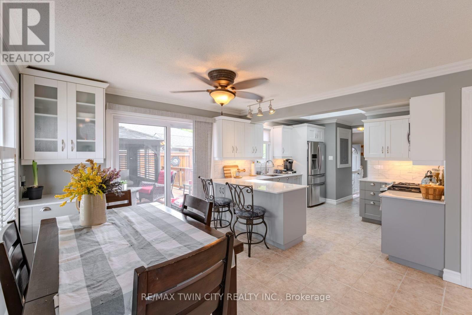 36 CRANDELL AVENUE - 8