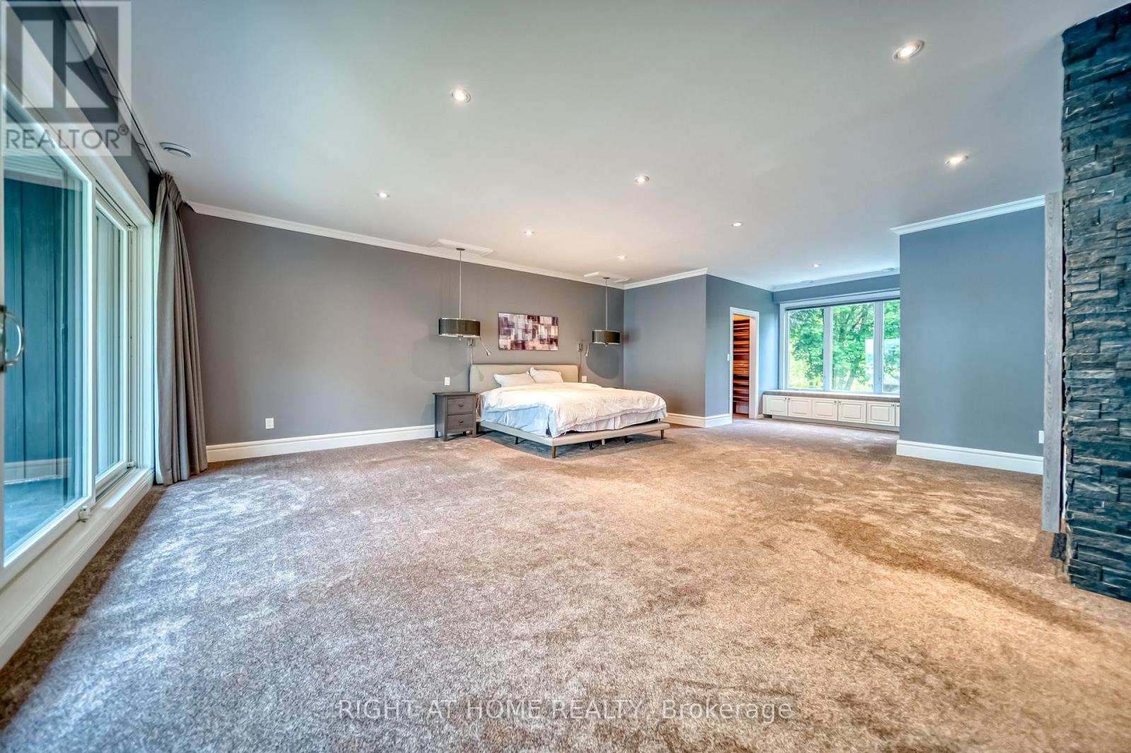 44 ROYAL HENLEY BOULEVARD - 26