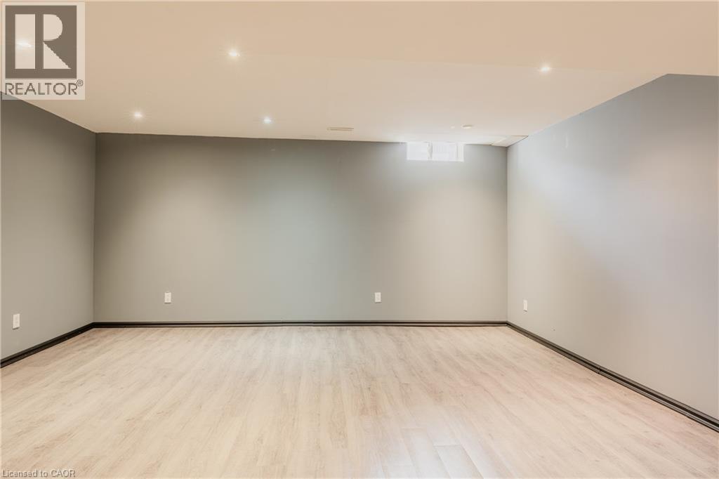 #2 171 HIGHBURY Drive - 38