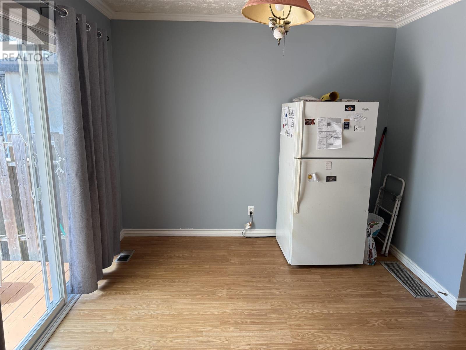 31 Forest PL, Elliot Lake, Ontario, P5A3C5 — Photo 7
