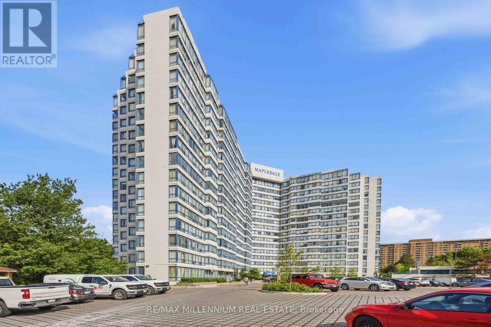 Listing photo of 906 - 3050 ELLESMERE ROAD