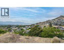 1703 Lindsay Drive, Kelowna, BC V1Y2A7 Photo 6