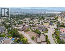 1703 Lindsay Drive, Kelowna, BC V1Y2A7 Photo 7