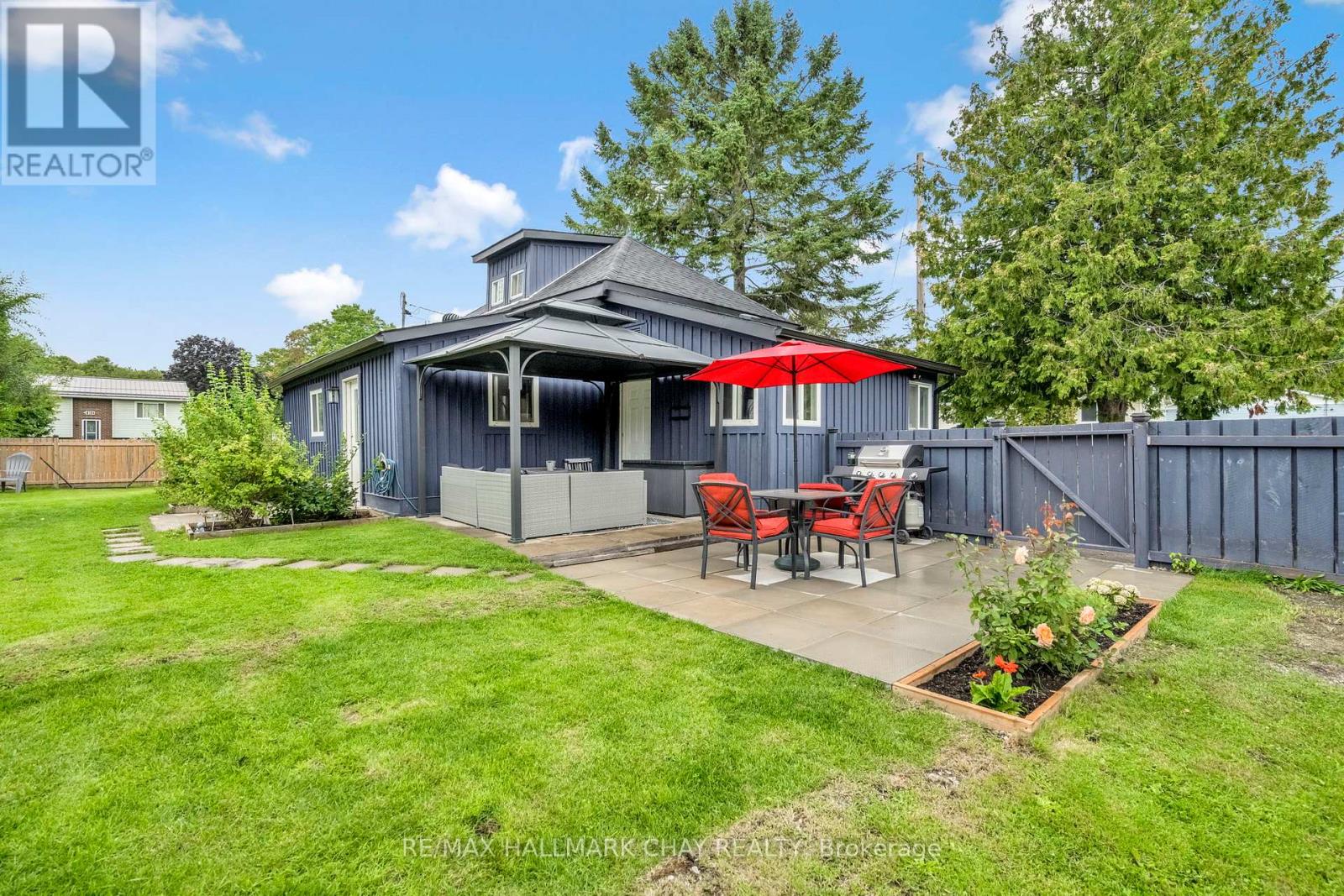 479 MARGARET STREET - 27