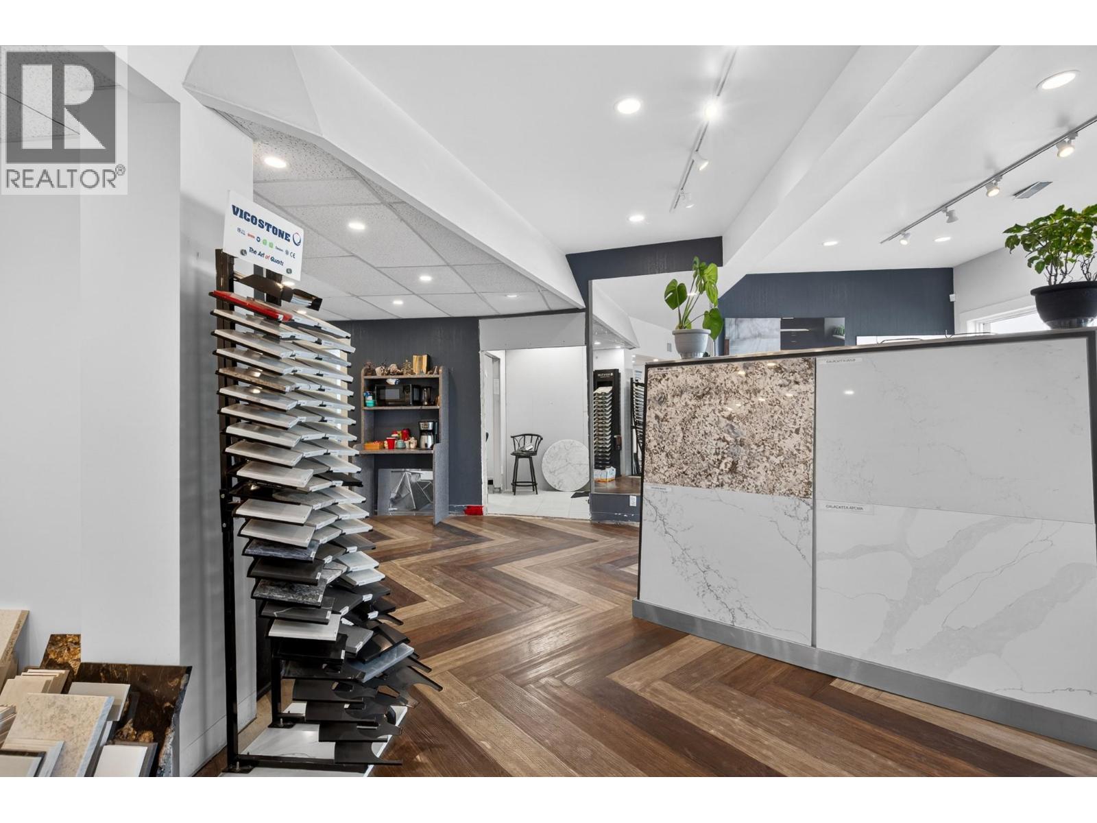  6245 97 Highway, Vernon