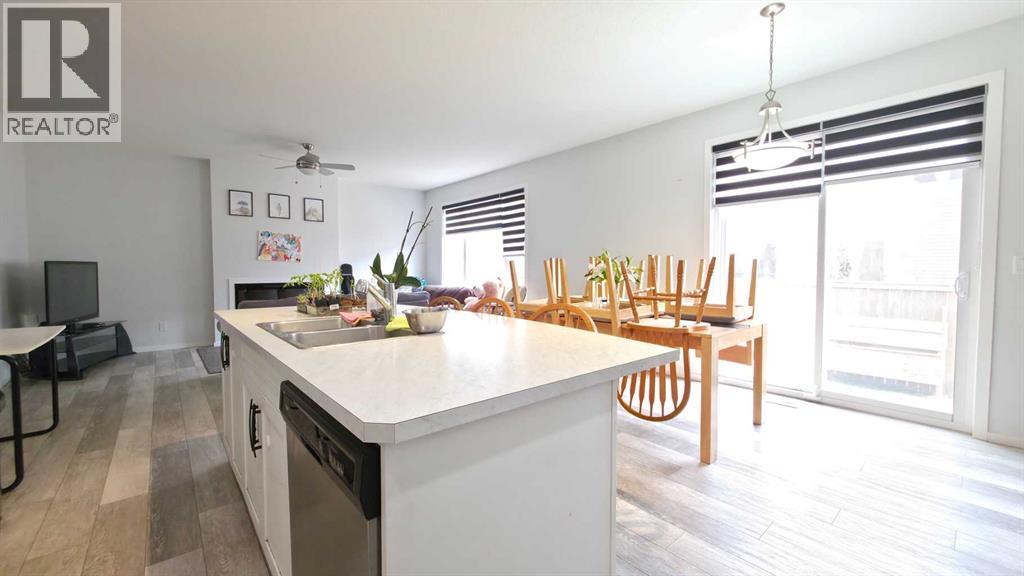 113 Cityspring Manor NE - 4