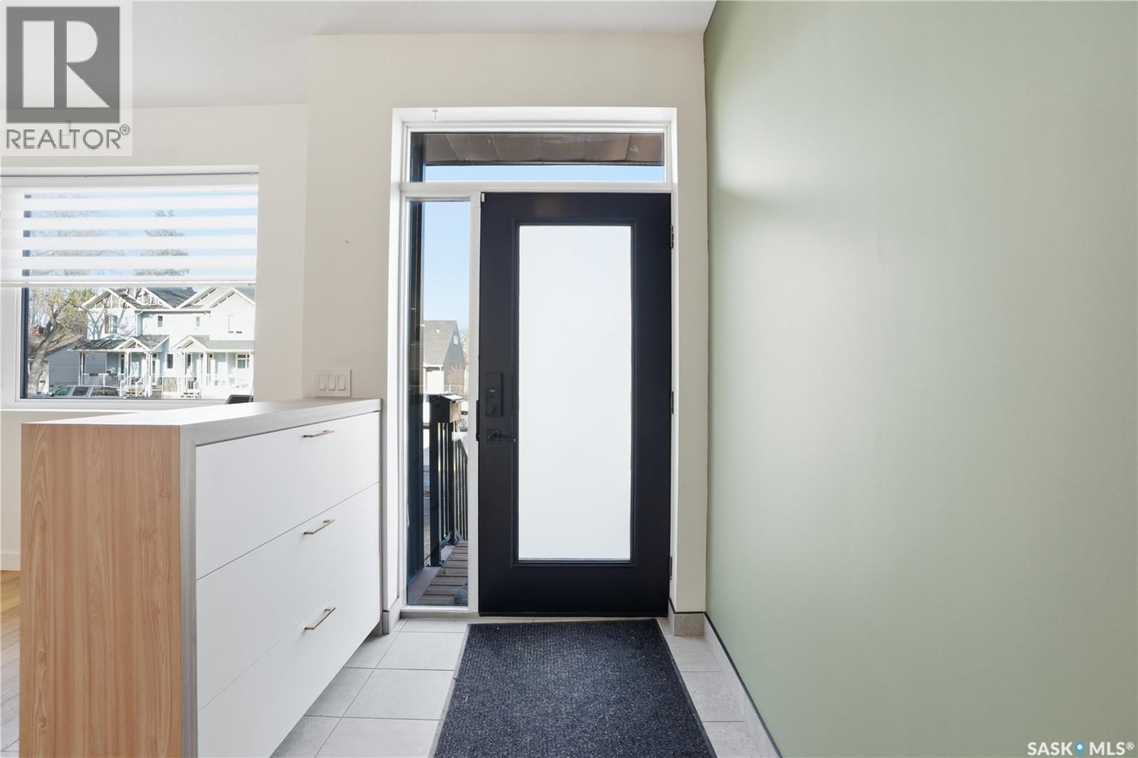 1603 Edward AVENUE - 2