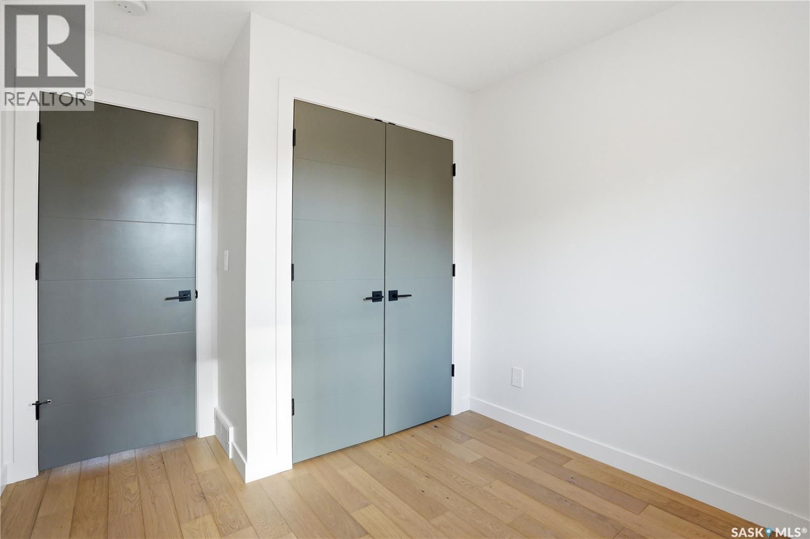 1603 Edward AVENUE - 37