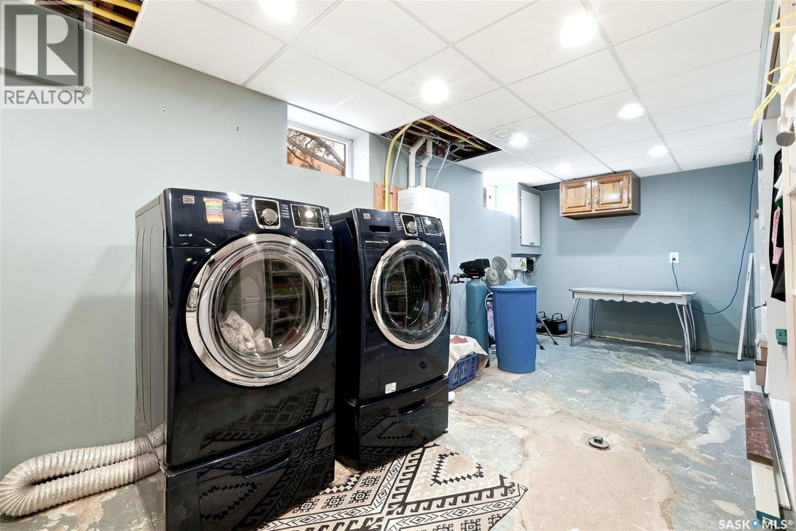 4220 Hillsdale STREET - 30