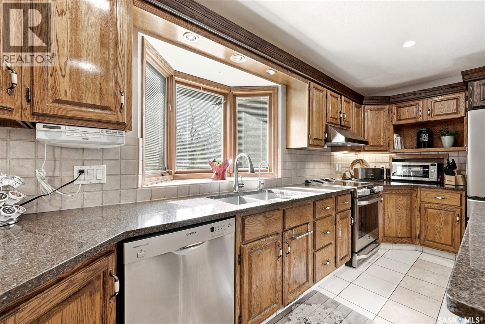 4220 Hillsdale STREET - 7