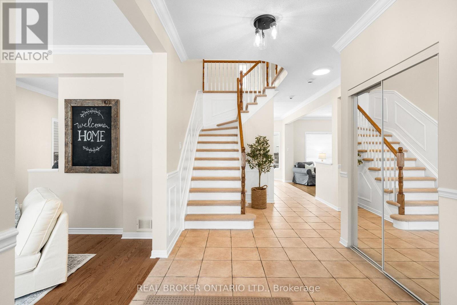 41 GOLDER'S GREEN LANE - 6