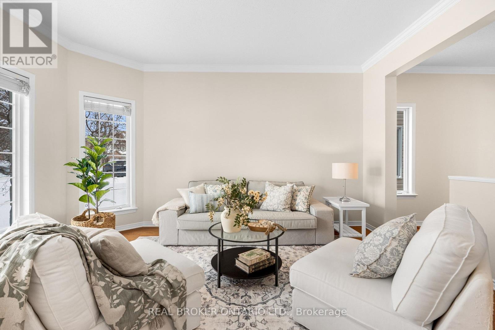 41 GOLDER'S GREEN LANE - 7