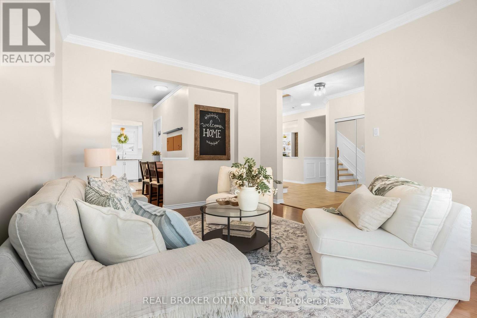 41 GOLDER'S GREEN LANE - 9