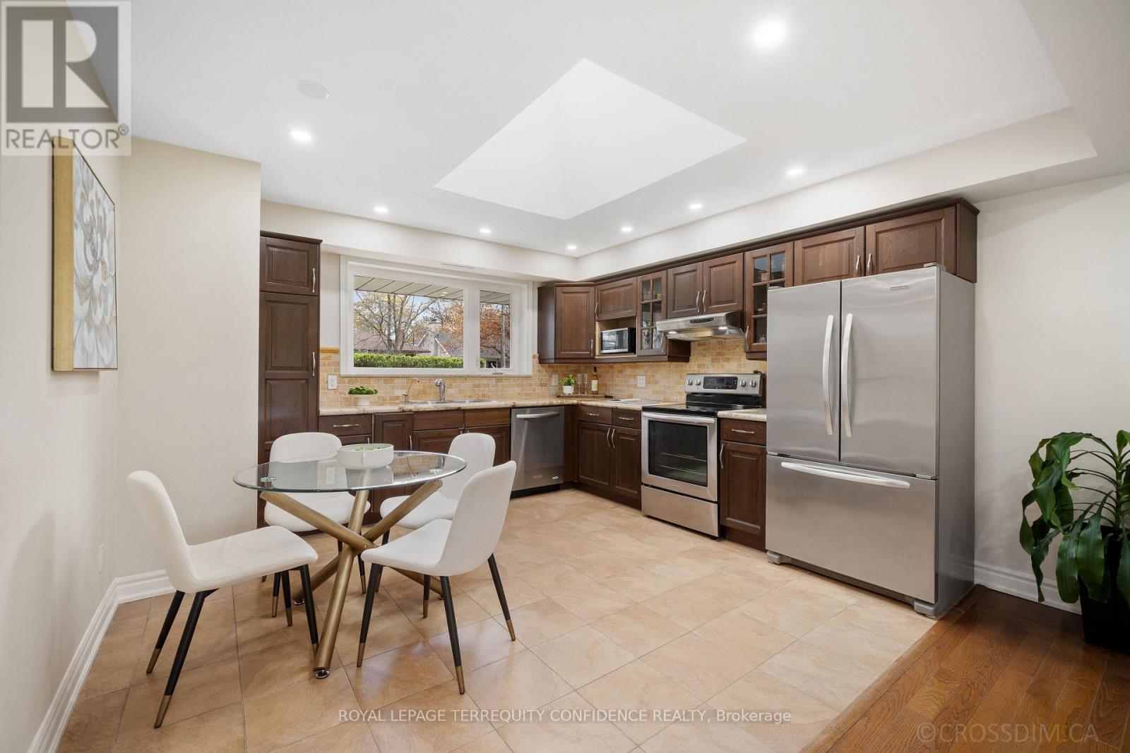 12 FINCHURST DRIVE - 9