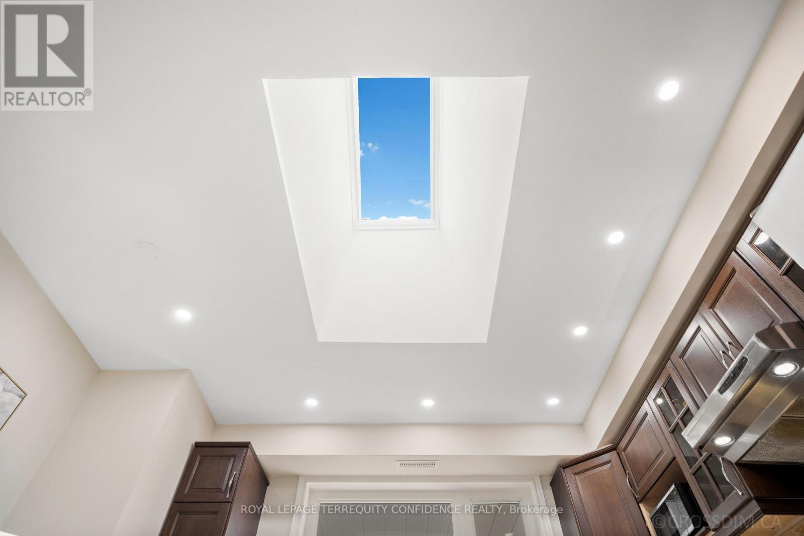 12 FINCHURST DRIVE - 5