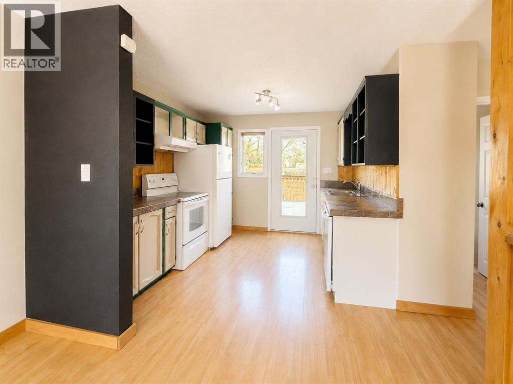 5015 Day Street - 6