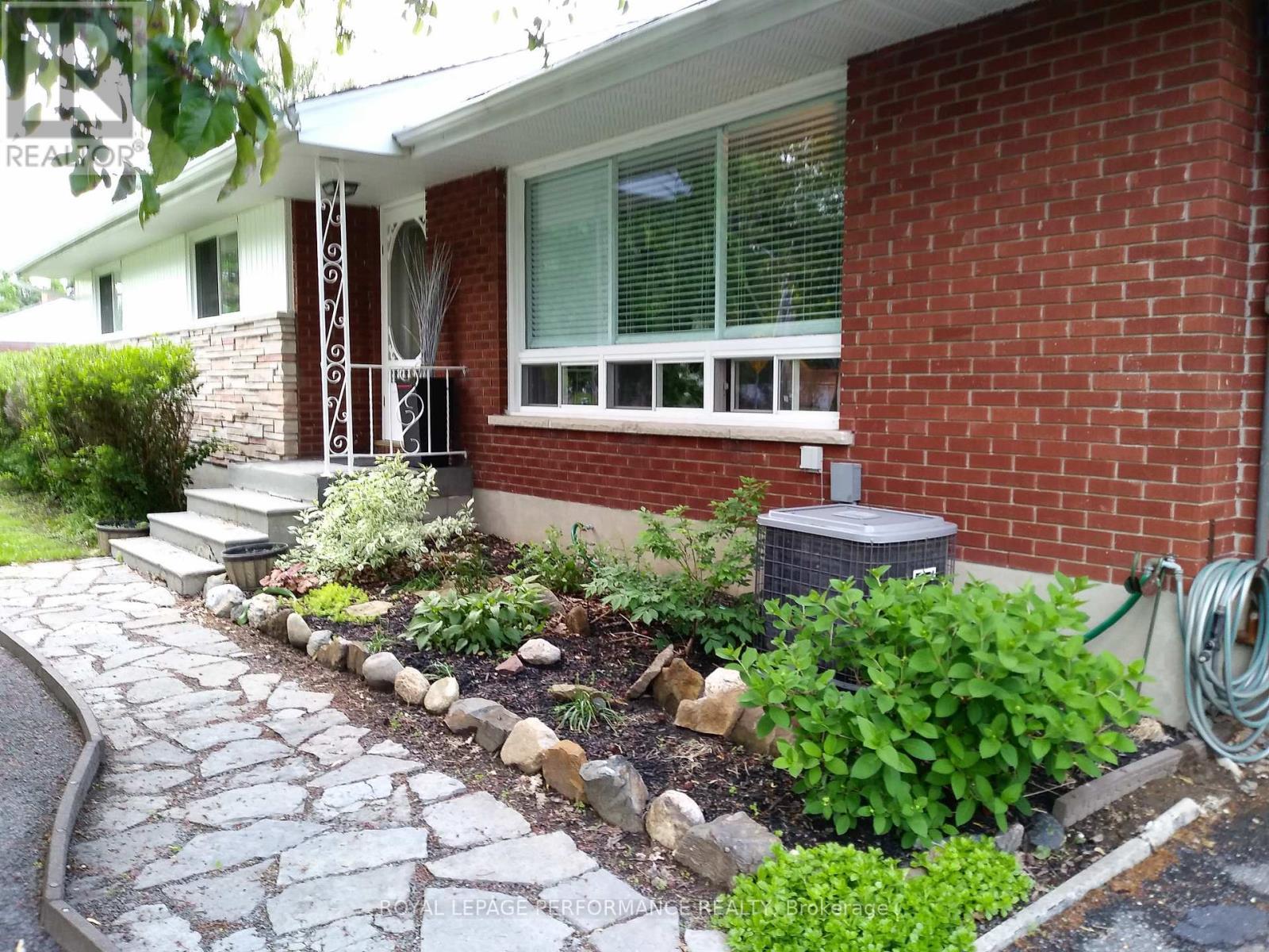 3864 CARP ROAD - Image 2