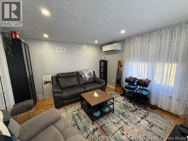 10 Sivret Street - 9