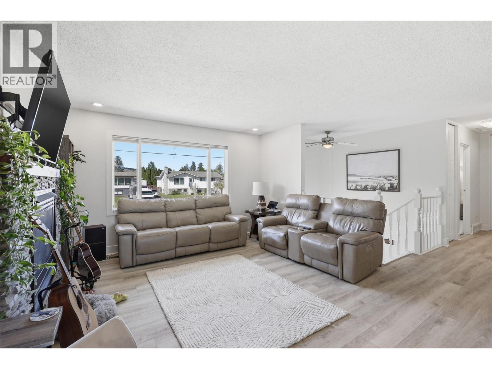 675 sicamore Drive - 7