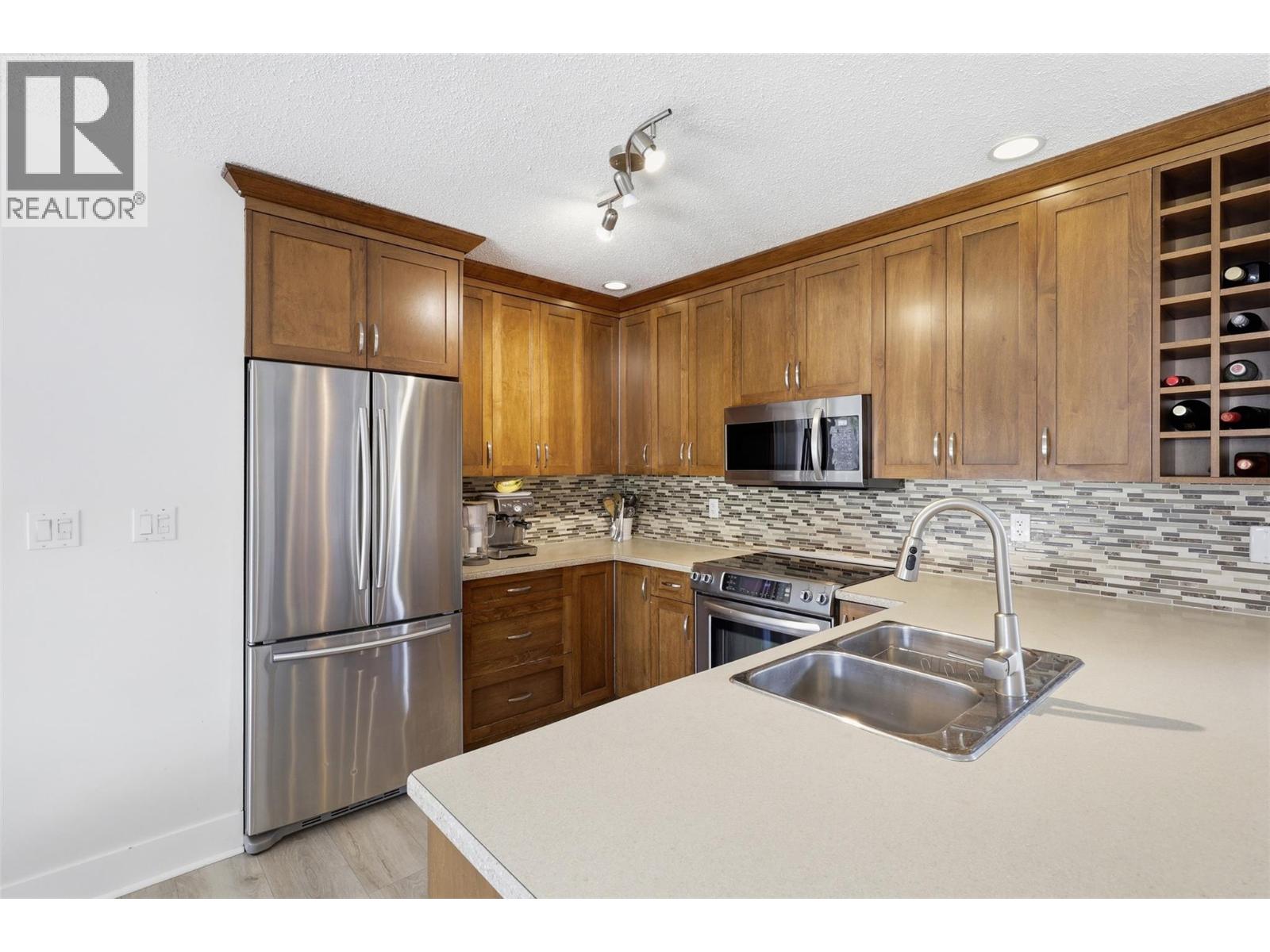 675 sicamore Drive - 13